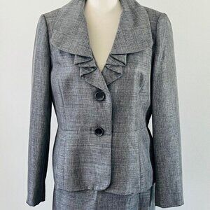 Le Suit Women's Gray Pleated Ruffle Collar 2-Button Blazer & Skirt Size 10 NWOT